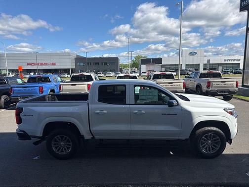 Summit White 2026 Chevrolet Colorado LT