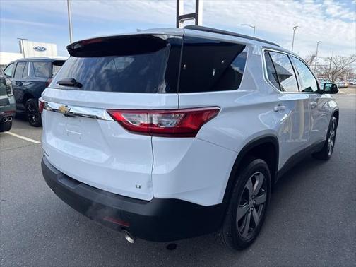 2021 Chevrolet Traverse LT Leather