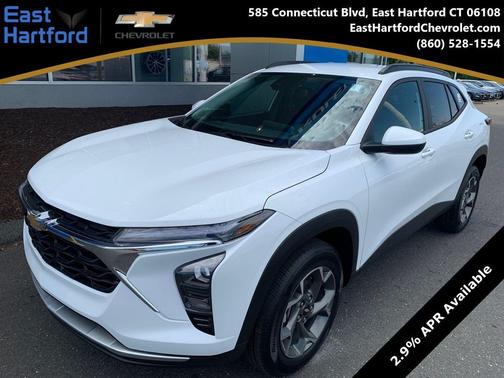 Summit White 2026 Chevrolet Trax LT