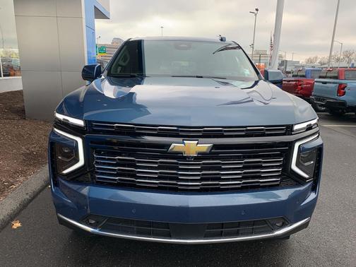 2026 Chevrolet Suburban High Country, 4WD