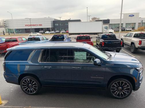 2026 Chevrolet Suburban High Country, 4WD
