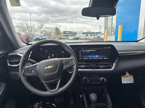 Black Metallic 2026 Chevrolet Trailblazer LT