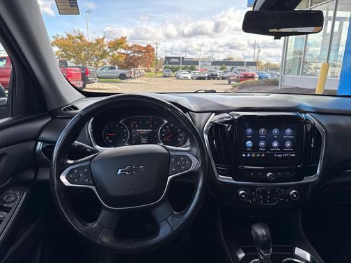 2021 Chevrolet Traverse RS