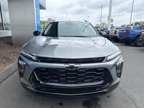 Sterling Gray Metallic 2025 Chevrolet Trax FWD ACTIV