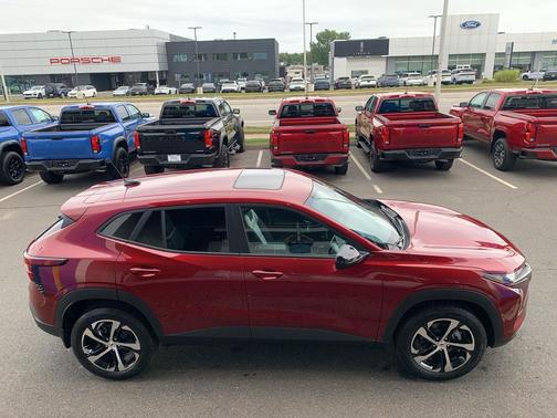 2025 Chevrolet Trax FWD 1RS