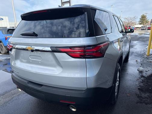 2022 Chevrolet Traverse LS