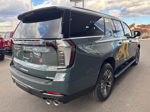 2026 Chevrolet Suburban Z71, 4WD