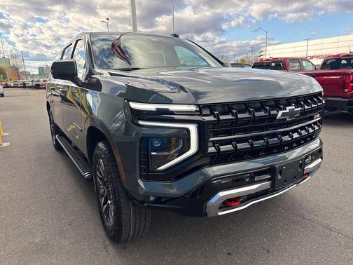 2026 Chevrolet Suburban Z71, 4WD