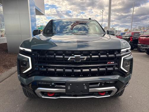 2026 Chevrolet Suburban Z71, 4WD