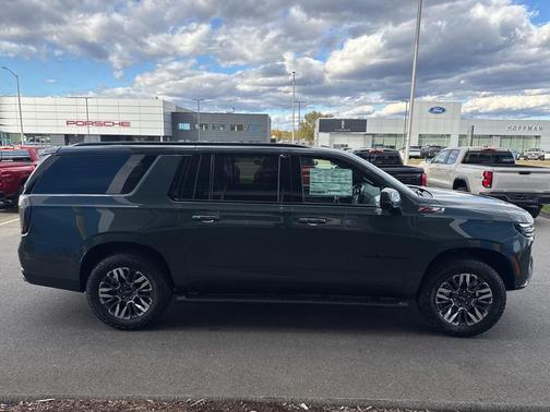 2026 Chevrolet Suburban Z71, 4WD