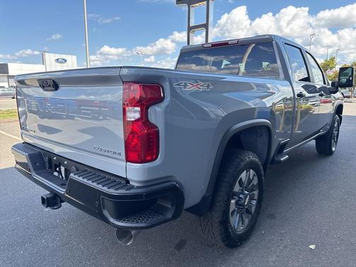 2025 Chevrolet Silverado 2500 Custom