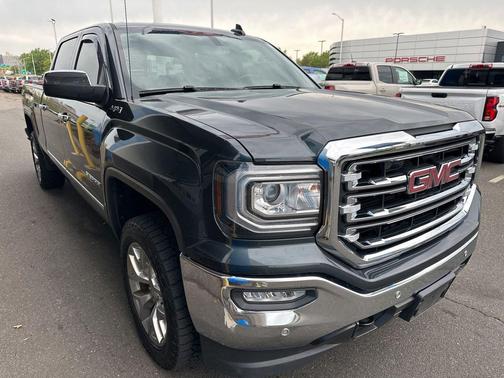 Dark Slate Metallic 2017 GMC Sierra 1500 SLT