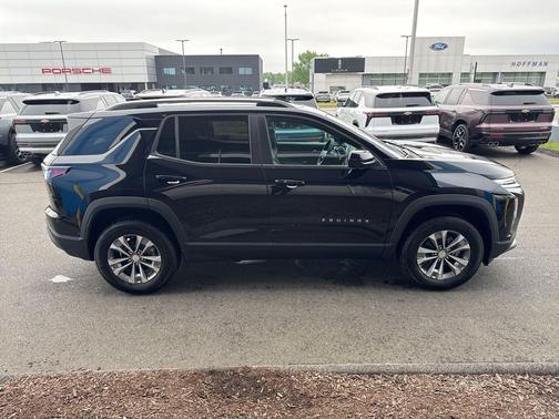 Mosaic Black Metallic 2026 Chevrolet Equinox 1LT