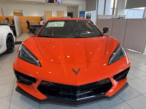 2026 Chevrolet Corvette Stingray w/2LT