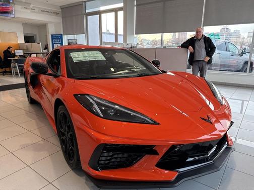 2026 Chevrolet Corvette Stingray w/2LT