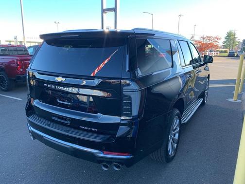 2025 Chevrolet Suburban Premier