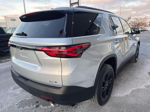 2022 Chevrolet Traverse LS