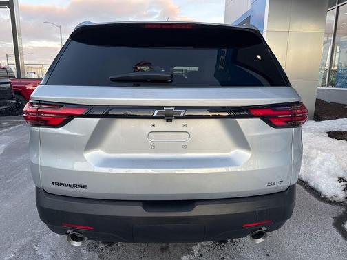 2022 Chevrolet Traverse LS