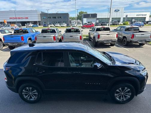 Mosaic Black Metallic 2026 Chevrolet Equinox 1LT