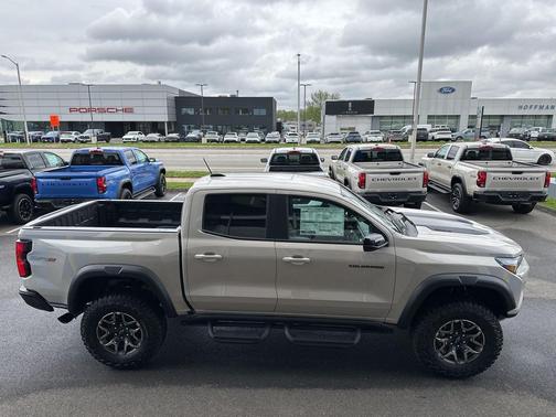 Summit White 2026 Chevrolet Colorado ZR2
