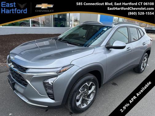 Sterling Gray Metallic 2026 Chevrolet Trax LT