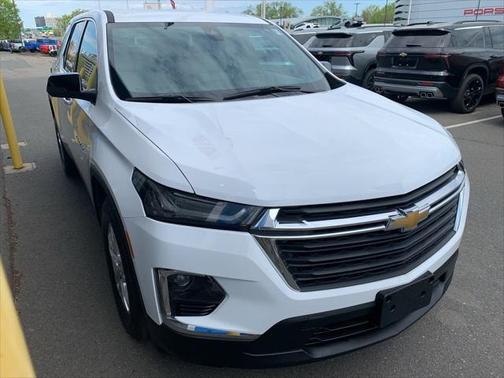 2022 Chevrolet Traverse LS