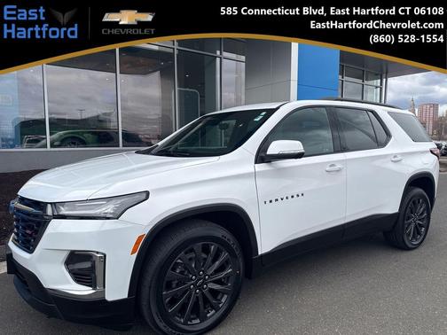 Summit White 2023 Chevrolet Traverse RS