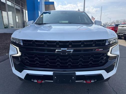 Summit White 2023 Chevrolet Suburban 4WD Z71