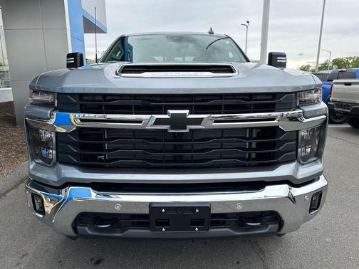 Sterling Gray Metallic 2026 Chevrolet Silverado 2500 LT