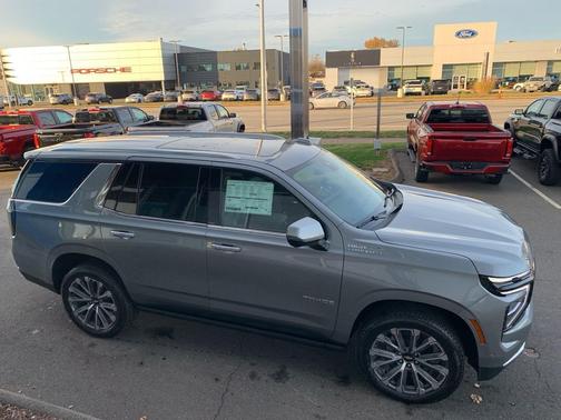2025 Chevrolet Tahoe 4WD High Country