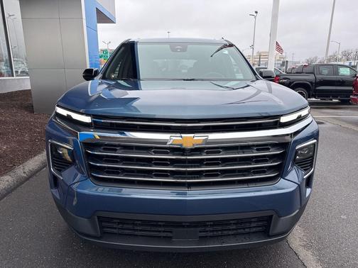 Lakeshore Blue 2026 Chevrolet Traverse LT