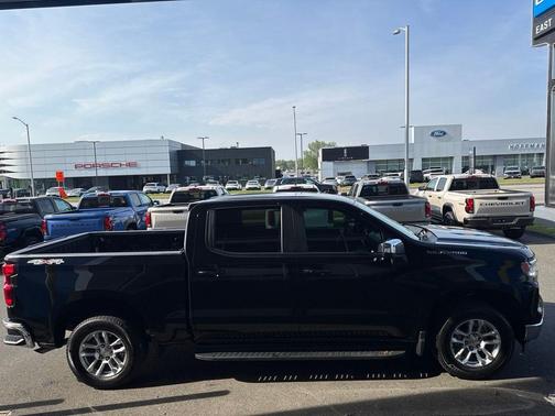 Black 2025 Chevrolet Silverado 1500 LT