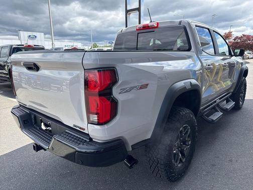 White Sands 2026 Chevrolet Colorado ZR2