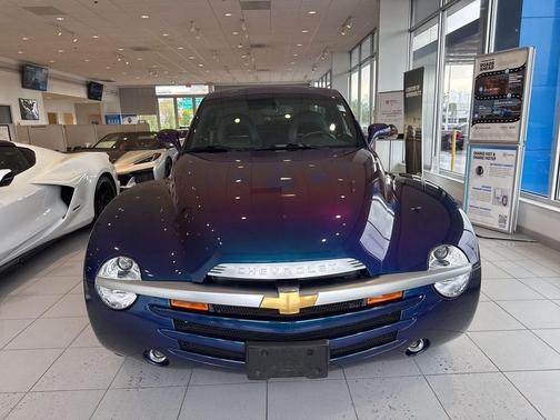 Ultra Violet Metallic 2004 Chevrolet SSR Base