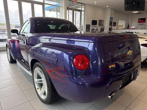 Ultra Violet Metallic 2004 Chevrolet SSR Base