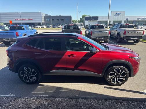 Crimson Metallic 2024 Chevrolet Trax FWD 2RS