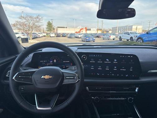Sterling Gray Metallic 2026 Chevrolet Traverse LT