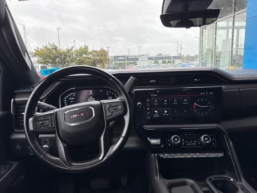 2024 GMC Sierra 2500 AT4