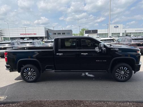 2022 Chevrolet Silverado 3500 High Country