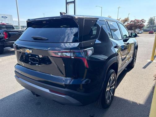 Mosaic Black Metallic 2026 Chevrolet Equinox 1LT