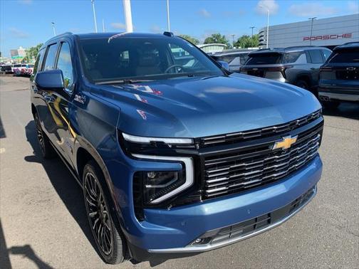 2025 Chevrolet Tahoe 4WD High Country
