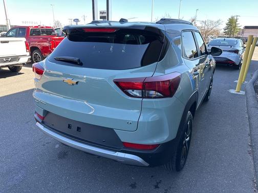 Cacti Green 2026 Chevrolet Trailblazer LT