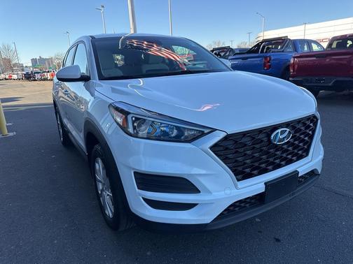 2021 Hyundai TUCSON SE