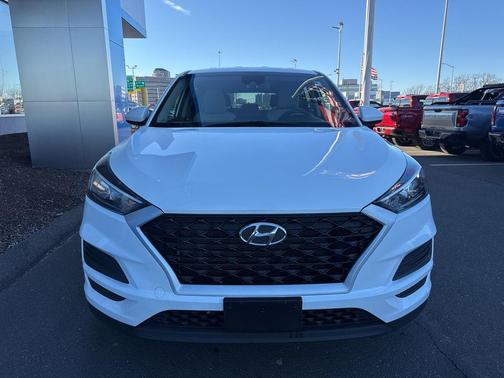 2021 Hyundai TUCSON SE
