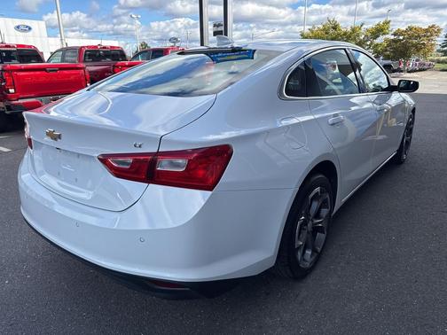 2024 Chevrolet Malibu FWD 1LT