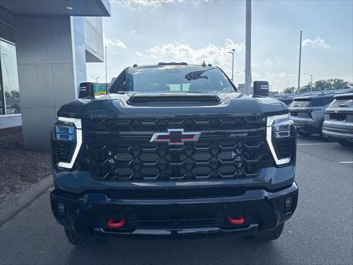 2025 Chevrolet Silverado 2500 4WD Crew Cab Standard Bed ZR2