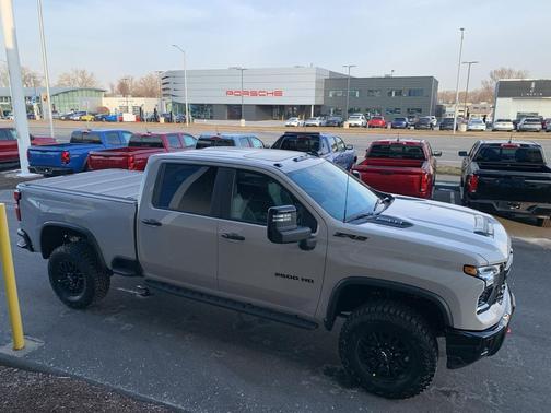 2026 Chevrolet Silverado 2500 Crew Cab, Standard Bed, XR2, 4WD