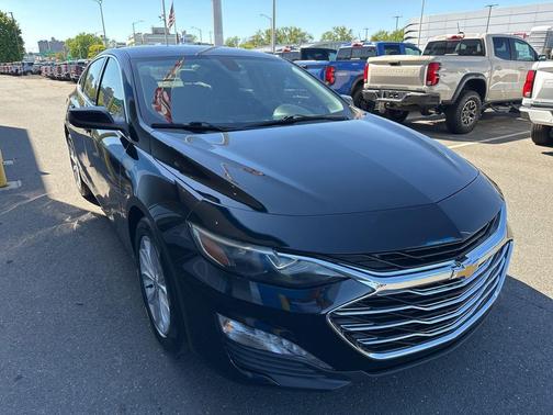 Mosaic Black Metallic 2020 Chevrolet Malibu FWD LT