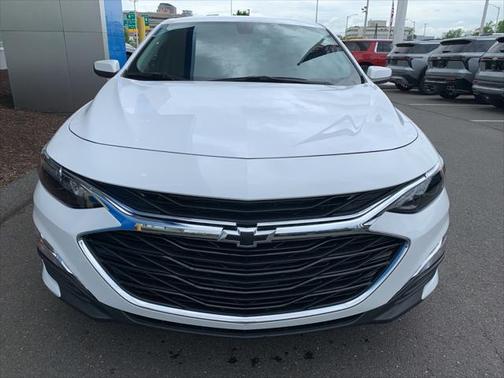 2022 Chevrolet Malibu FWD RS