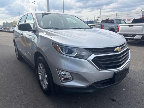 Silver Ice Metallic 2020 Chevrolet Equinox LS